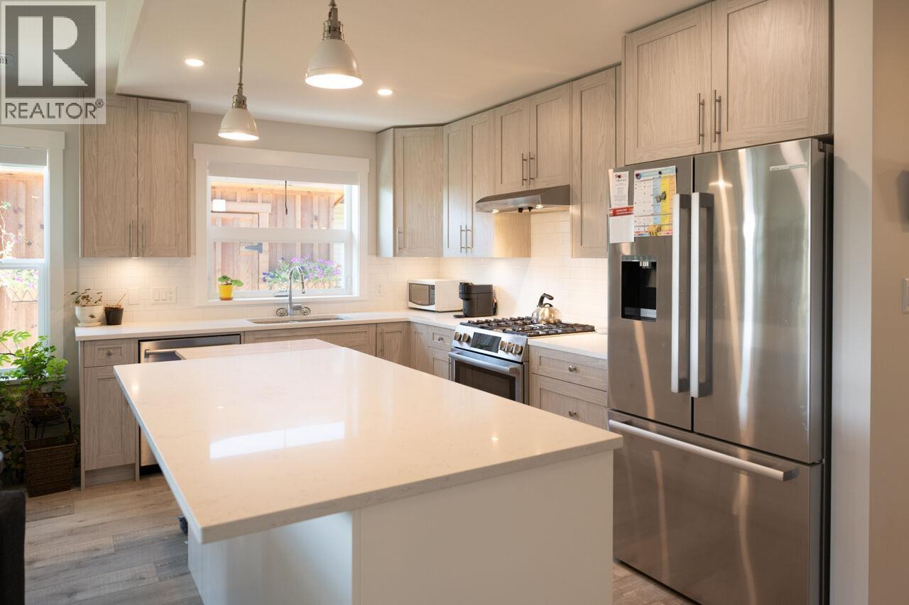 1117 Celia Crescent, Gibsons, British Columbia  V0N 1V7 - Photo 18 - R3044409