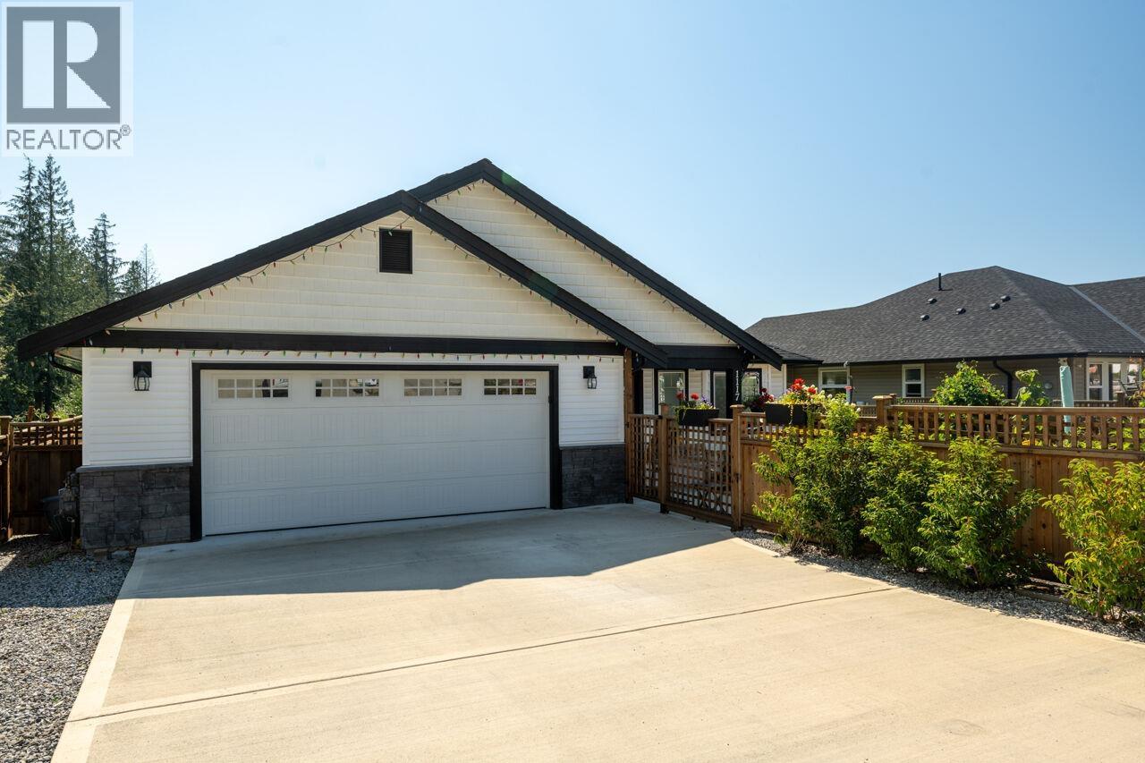 1117 Celia Crescent, Gibsons, British Columbia  V0N 1V7 - Photo 6 - R3044409