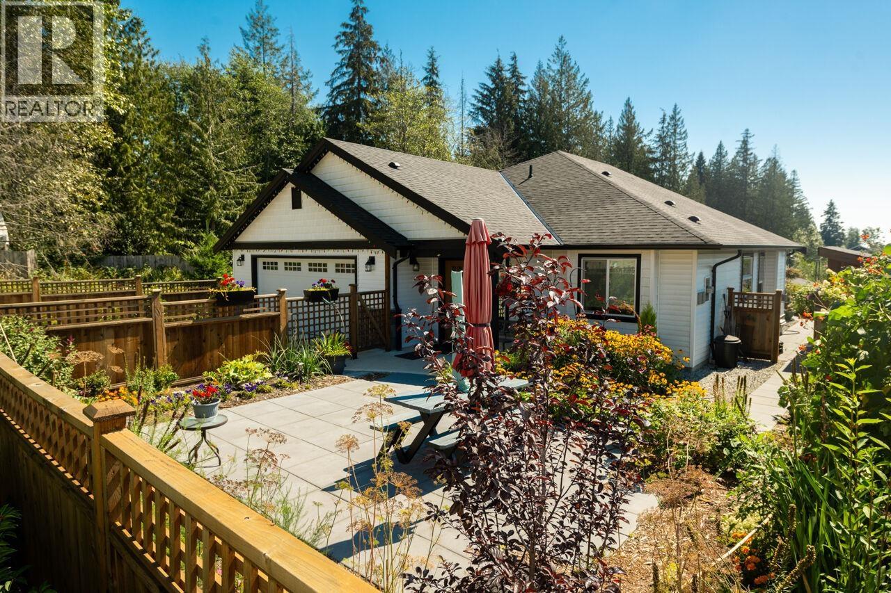 1117 CELIA CRESCENT, Gibsons, British Columbia