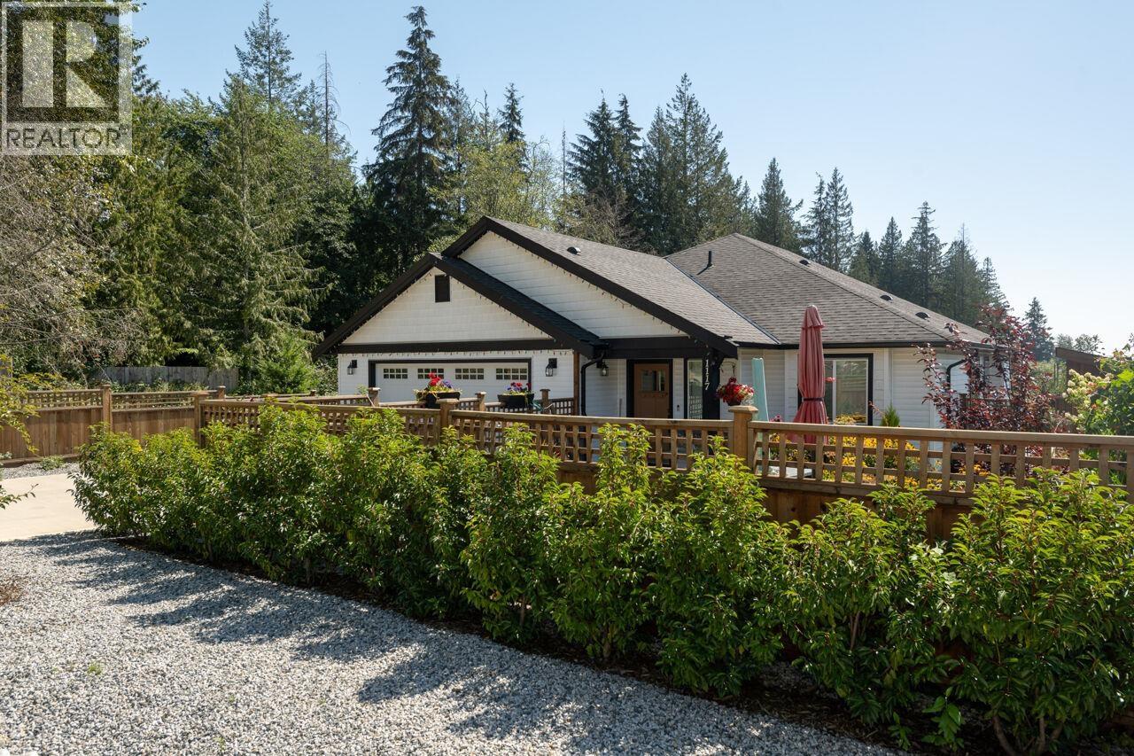 1117 Celia Crescent, Gibsons, British Columbia  V0N 1V7 - Photo 5 - R3044409
