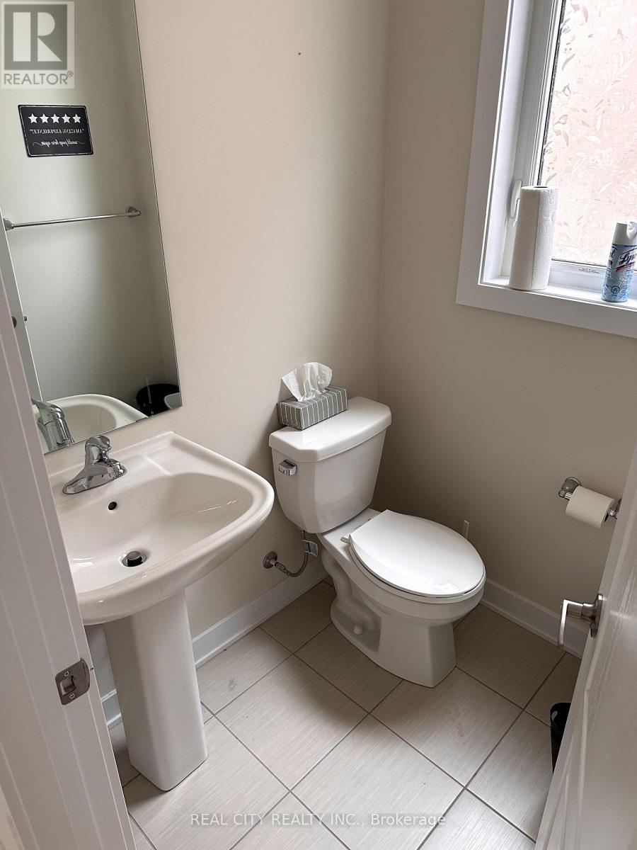 91 Keelson Street, Welland, Ontario  L3B 0M4 - Photo 6 - X12384162