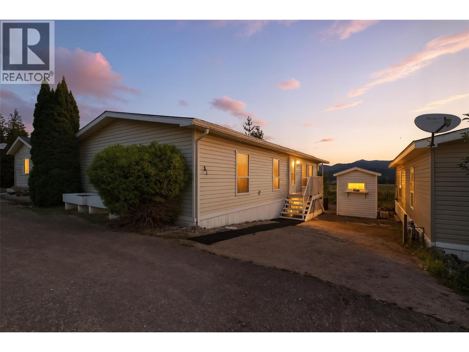1885 Tappen Notch Hill Road Unit# 32, tappen, British Columbia