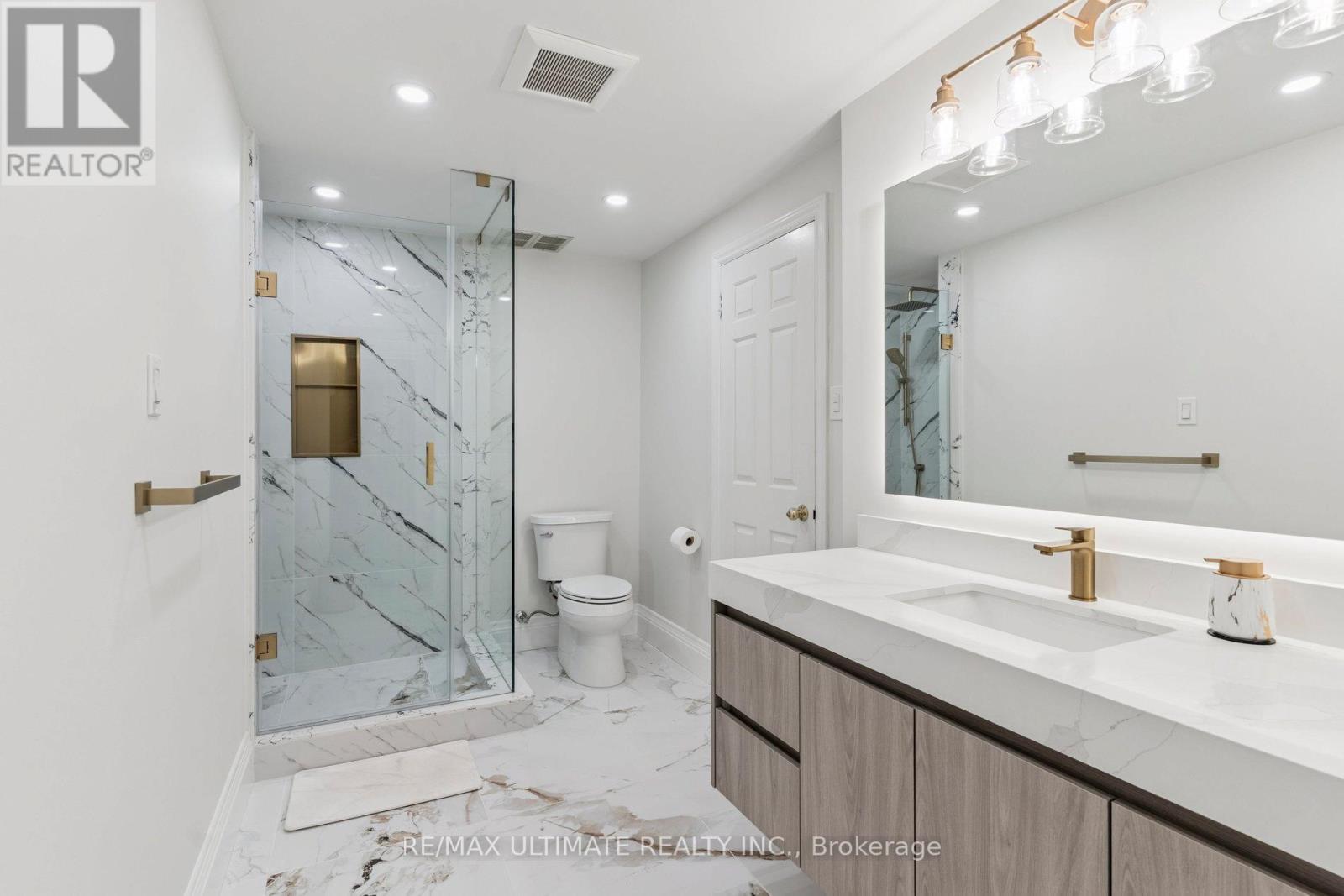 1 Versailles Court, Toronto, Ontario  M3B 2A8 - Photo 40 - C12378749