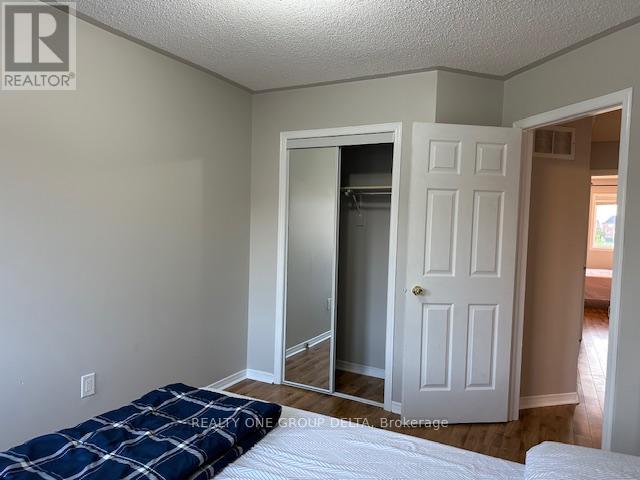 63d View Green, Single Bedrm Crescent, Toronto, Ontario  M9W 7E1 - Photo 13 - W12387273