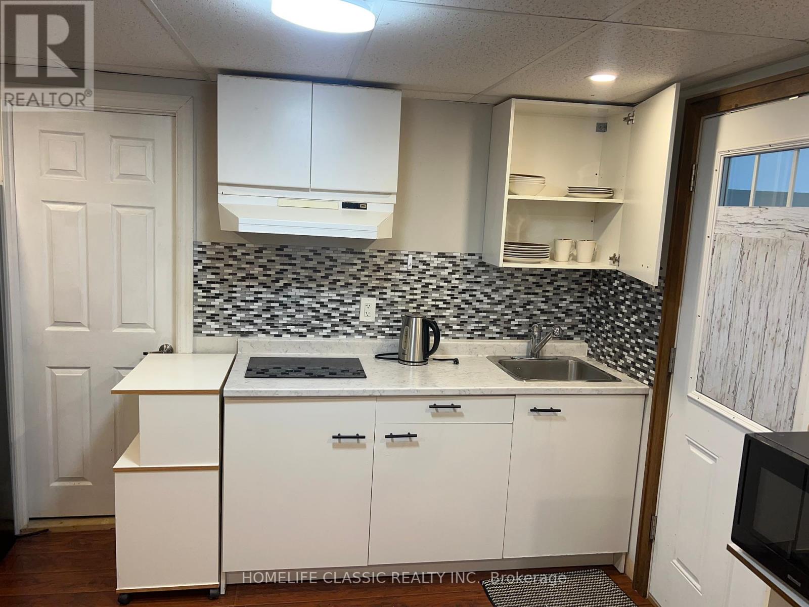 Basement, Unit A  - 972 Krista Court, Newmarket, Ontario  L3Y 7E8 - Photo 7 - N12387283