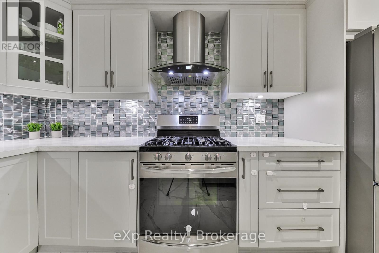 Property at 765 SUNBIRD TRAIL image 3