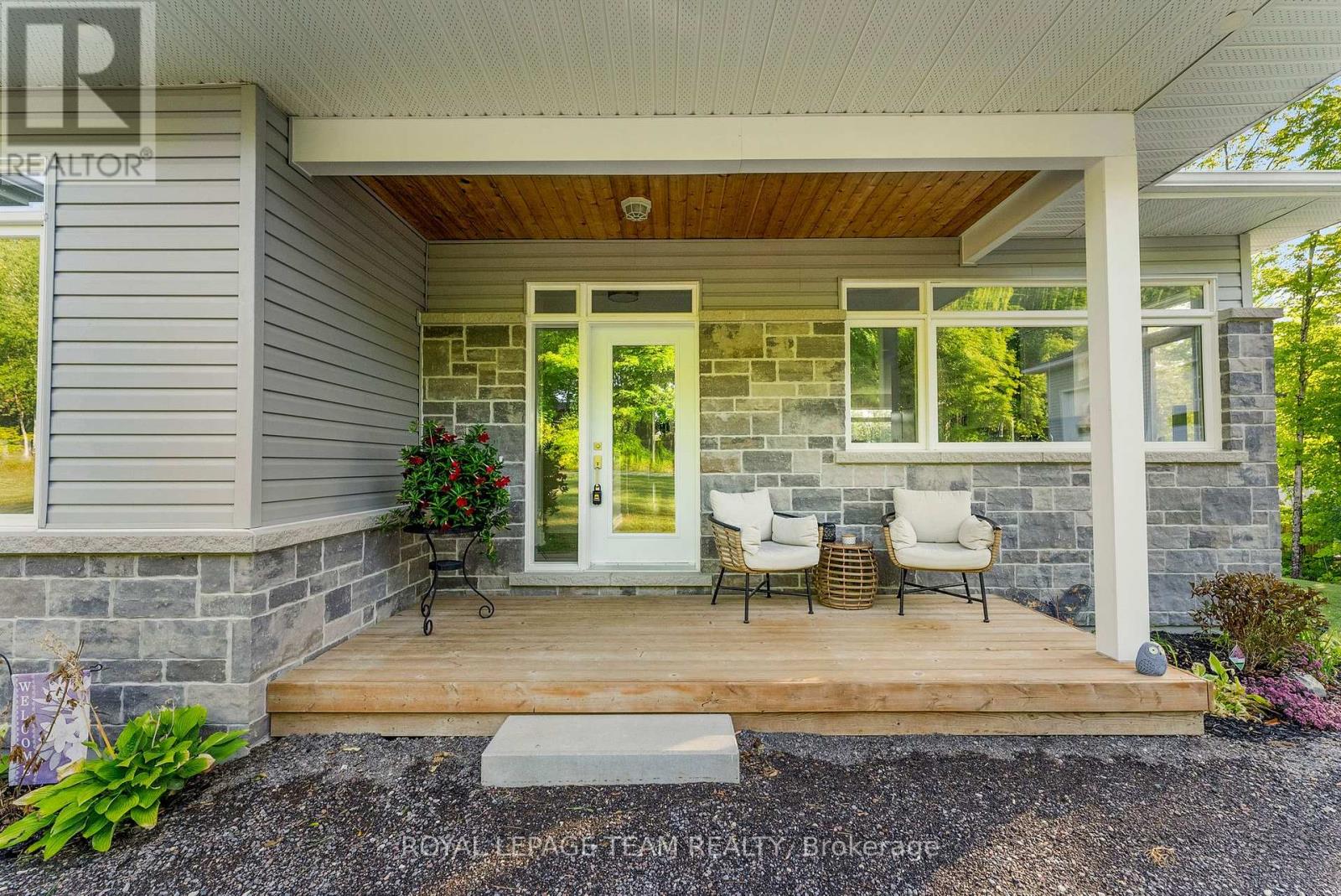 44 Morning Flight Court, Greater Madawaska, Ontario  K0J 1H0 - Photo 5 - X12387294