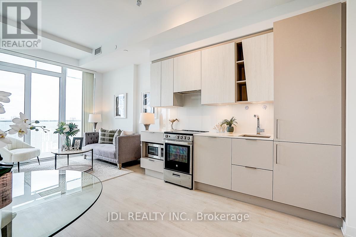 3613 - 3900 Confederation Parkway, Mississauga, Ontario  L5B 0M3 - Photo 16 - W12387017
