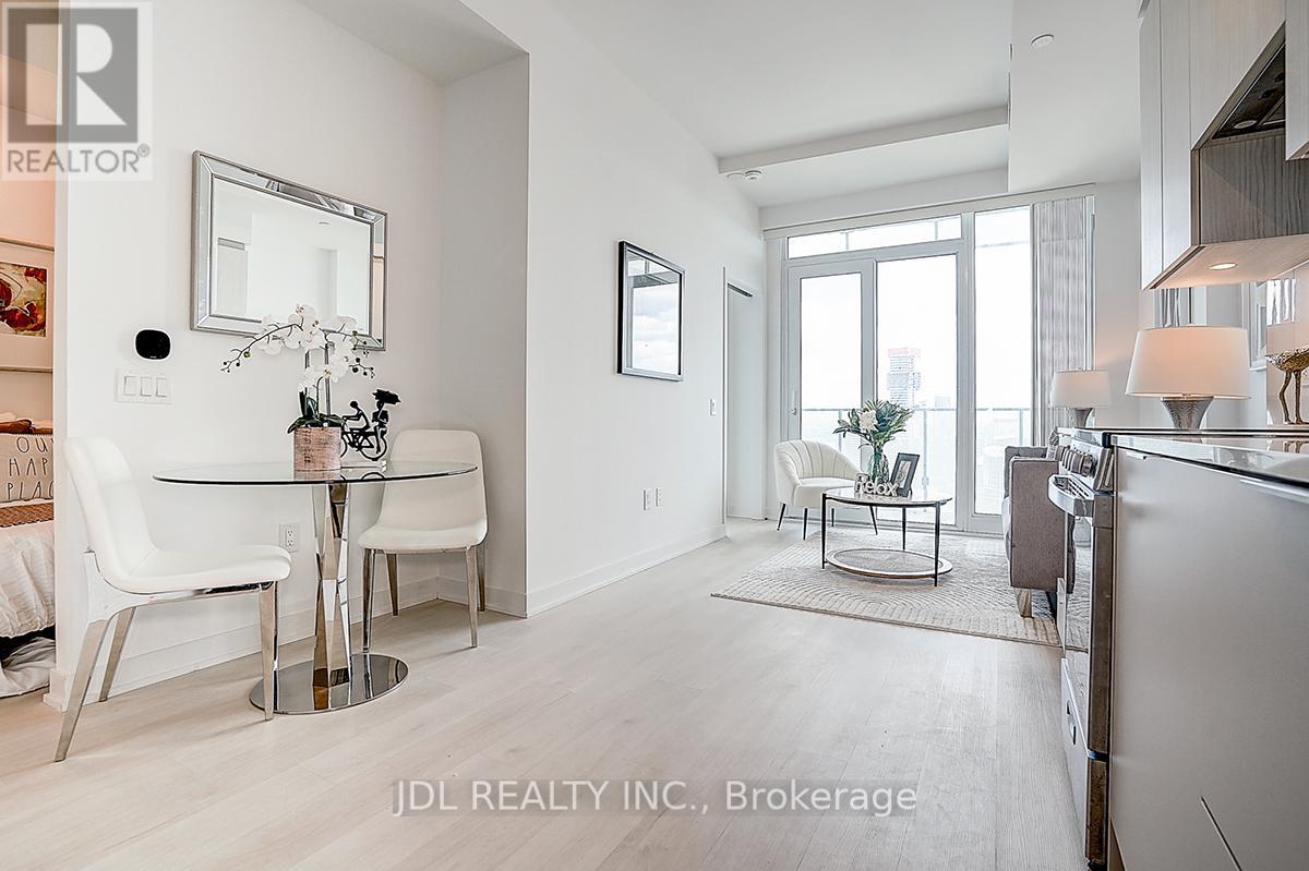 3613 - 3900 Confederation Parkway, Mississauga, Ontario  L5B 0M3 - Photo 20 - W12387017