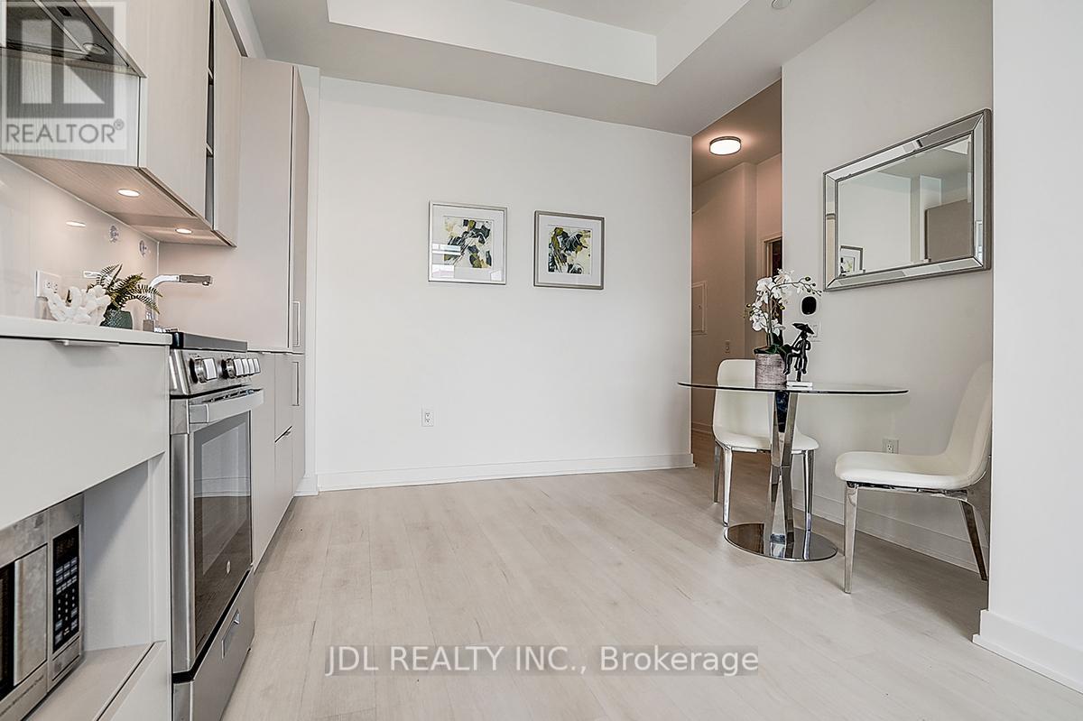 3613 - 3900 Confederation Parkway, Mississauga, Ontario  L5B 0M3 - Photo 24 - W12387017