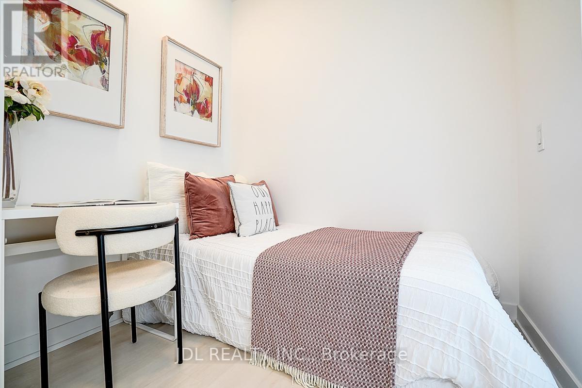 3613 - 3900 Confederation Parkway, Mississauga, Ontario  L5B 0M3 - Photo 31 - W12387017