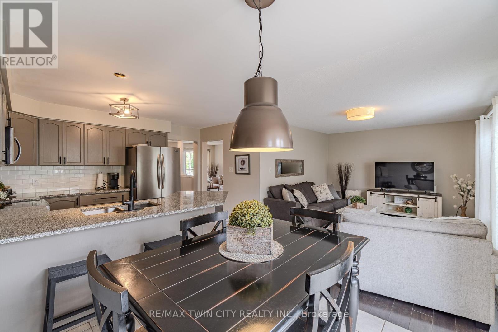 111 Amanda Walk, Cambridge, Ontario  N3C 4K7 - Photo 11 - X12387295