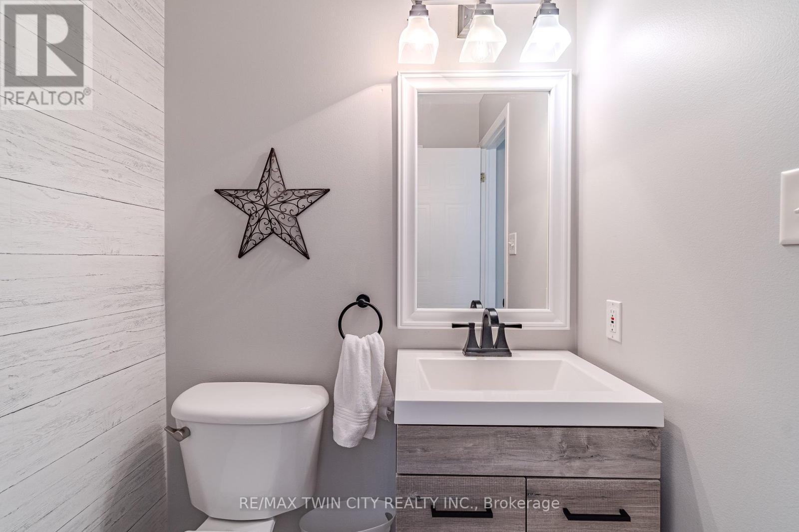 111 Amanda Walk, Cambridge, Ontario  N3C 4K7 - Photo 12 - X12387295