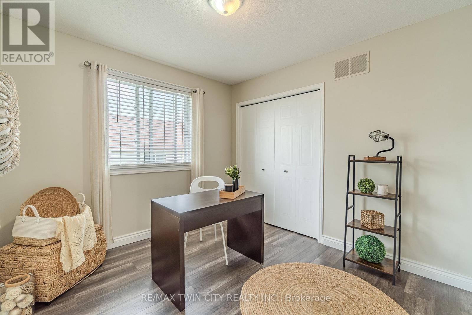 111 Amanda Walk, Cambridge, Ontario  N3C 4K7 - Photo 16 - X12387295