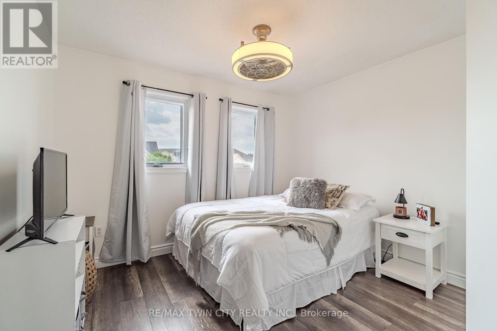 111 Amanda Walk, Cambridge, Ontario  N3C 4K7 - Photo 17 - X12387295