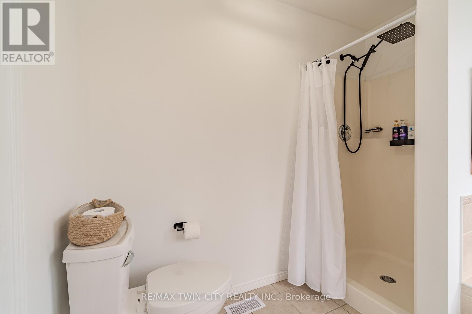 111 Amanda Walk, Cambridge, Ontario  N3C 4K7 - Photo 22 - X12387295