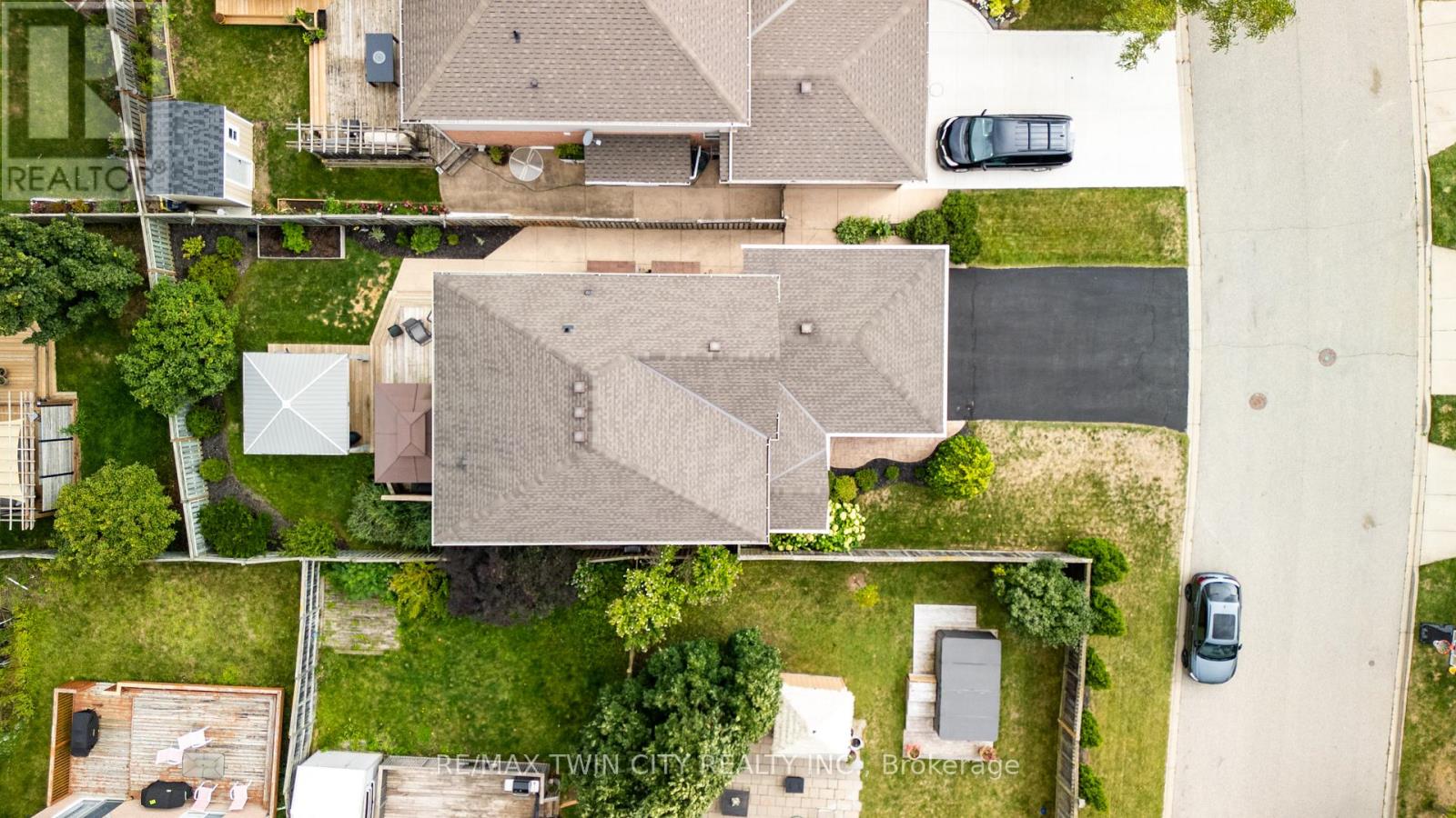 111 Amanda Walk, Cambridge, Ontario  N3C 4K7 - Photo 37 - X12387295