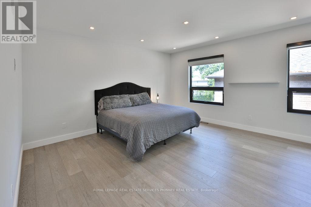 890 Beechwood Avenue, Mississauga (Lakeview), Ontario  L5G 4E2 - Photo 31 - W12386352