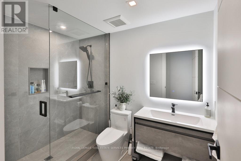 890 Beechwood Avenue, Mississauga (Lakeview), Ontario  L5G 4E2 - Photo 37 - W12386352