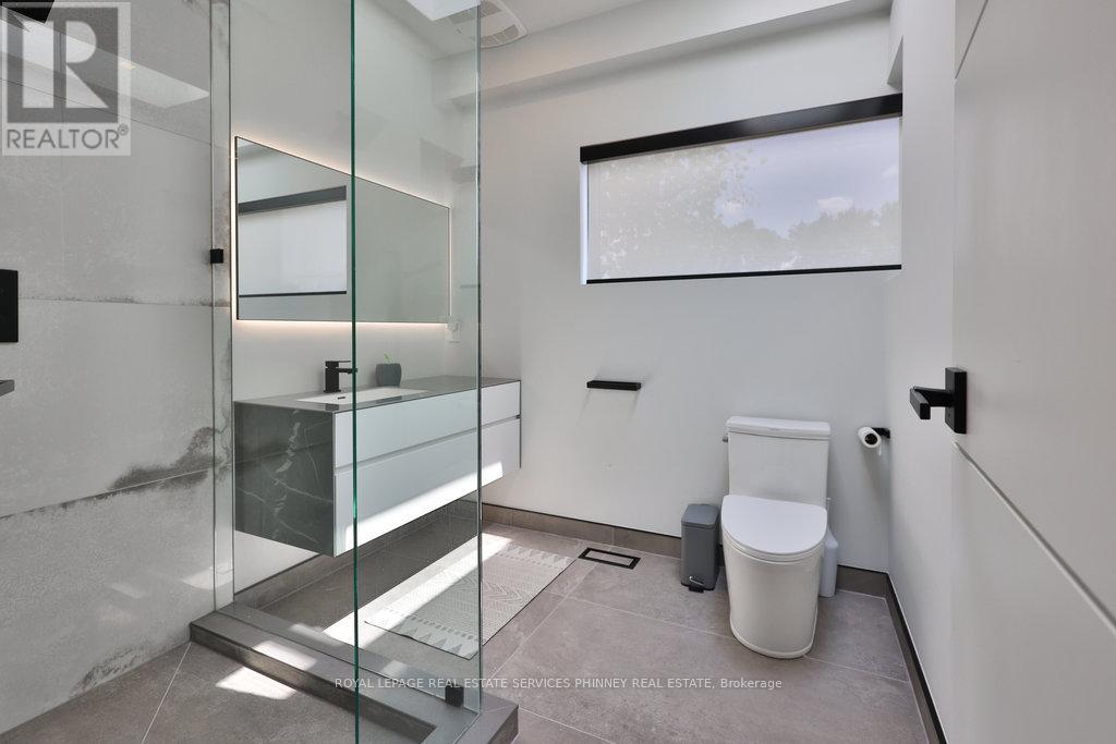 890 Beechwood Avenue, Mississauga (Lakeview), Ontario  L5G 4E2 - Photo 29 - W12386352