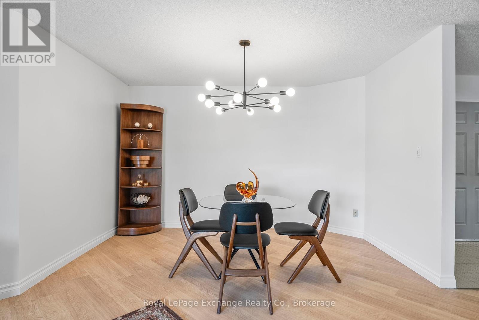 202 - 200 Harbour Street, Kincardine, Ontario  N2Z 3A3 - Photo 8 - X12383110
