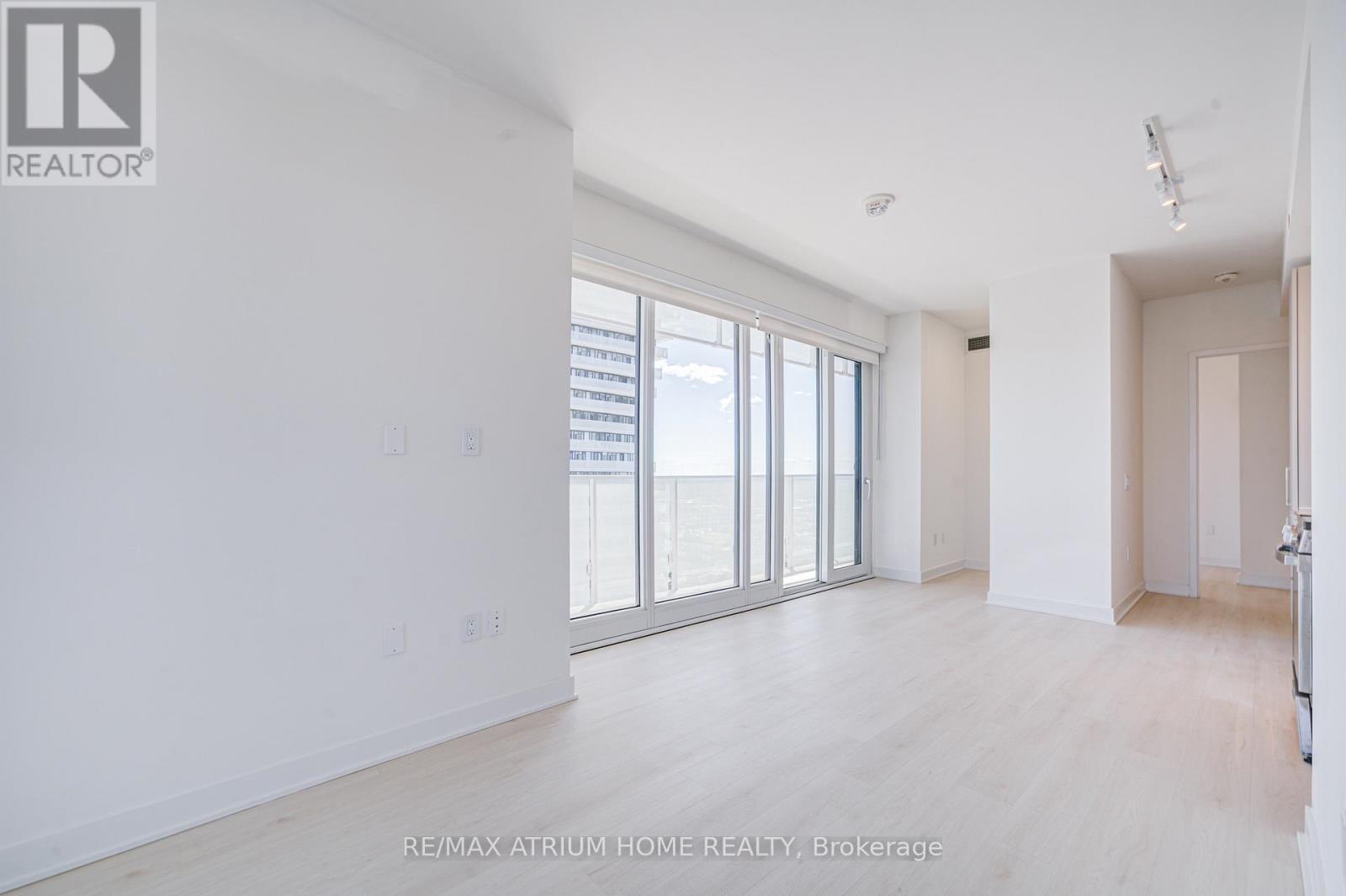 2503 - 3900 Confederation Parkway E, Mississauga, Ontario  L5B 0M3 - Photo 11 - W12387300