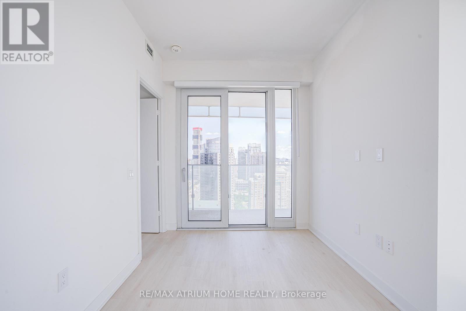2503 - 3900 Confederation Parkway E, Mississauga, Ontario  L5B 0M3 - Photo 13 - W12387300