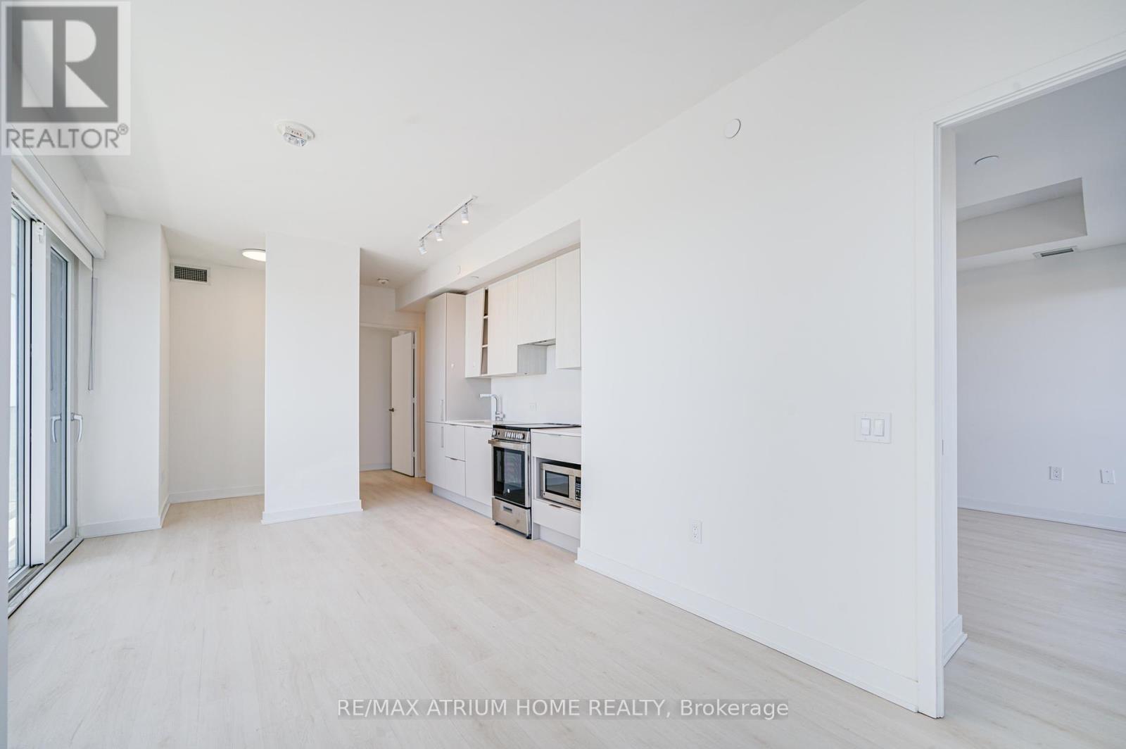 2503 - 3900 Confederation Parkway E, Mississauga, Ontario  L5B 0M3 - Photo 15 - W12387300