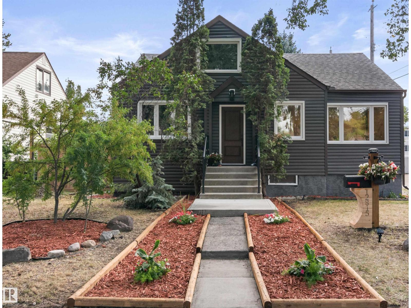 12815 119 AV NW, Edmonton, Alberta