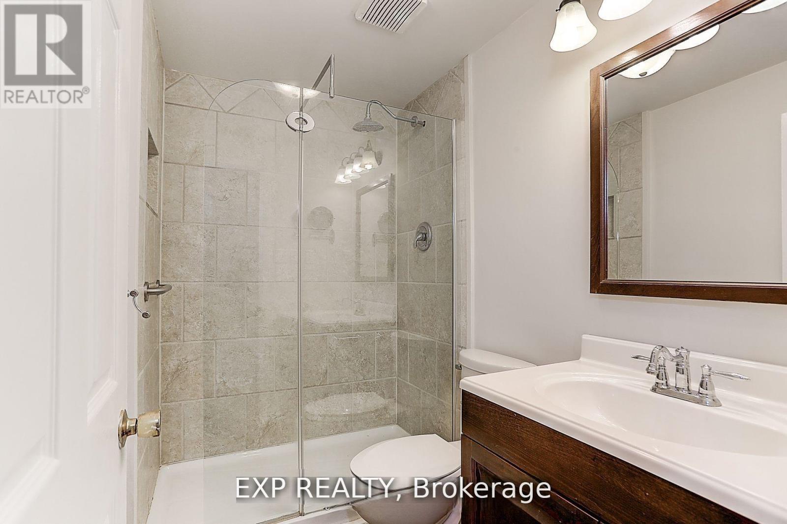 127 Lake Drive N, Georgina, Ontario  L4P 3C8 - Photo 20 - N12387317