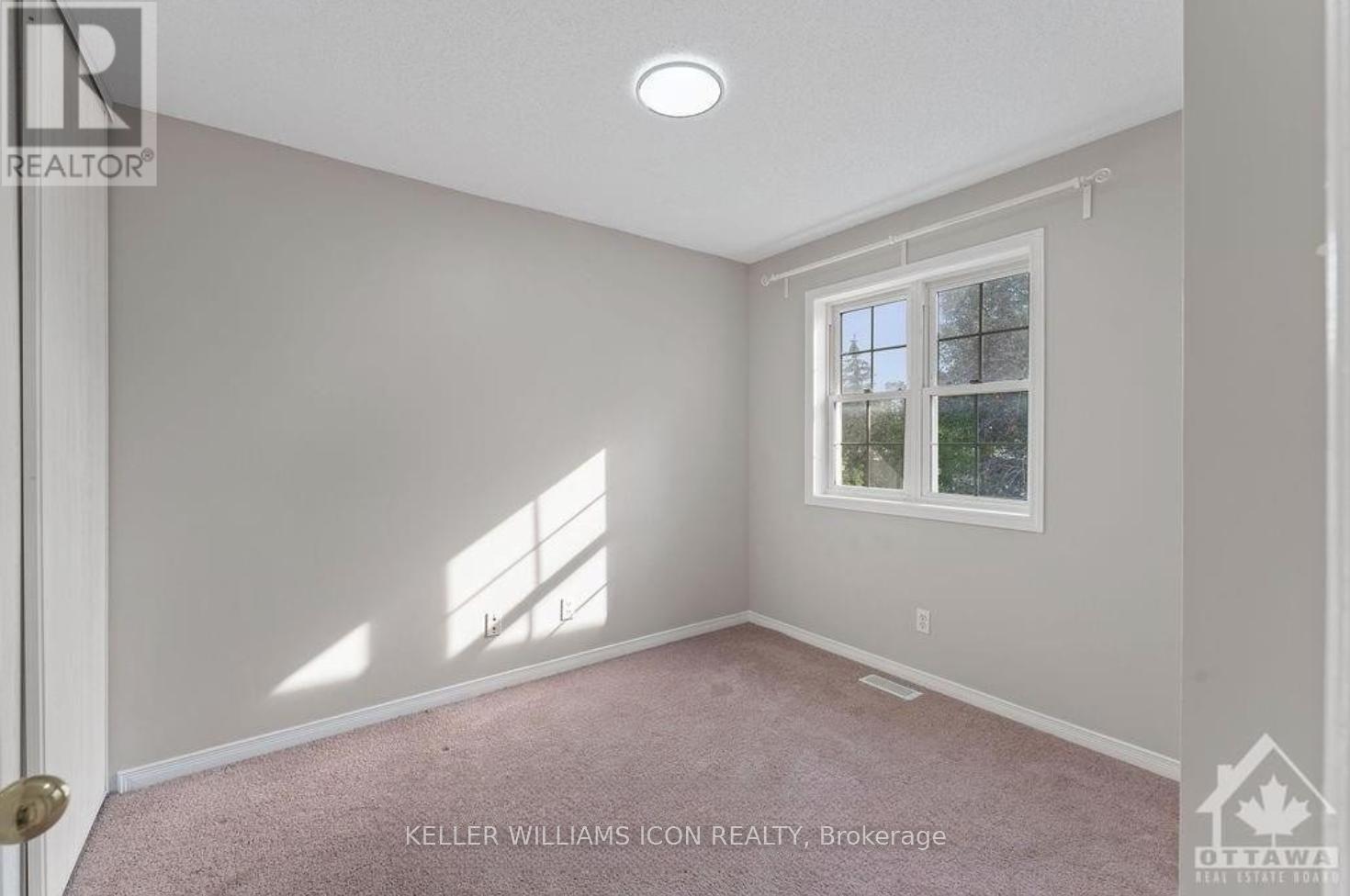 71 Hemlo Crescent, Ottawa, Ontario  K2T 1E1 - Photo 24 - X12387329
