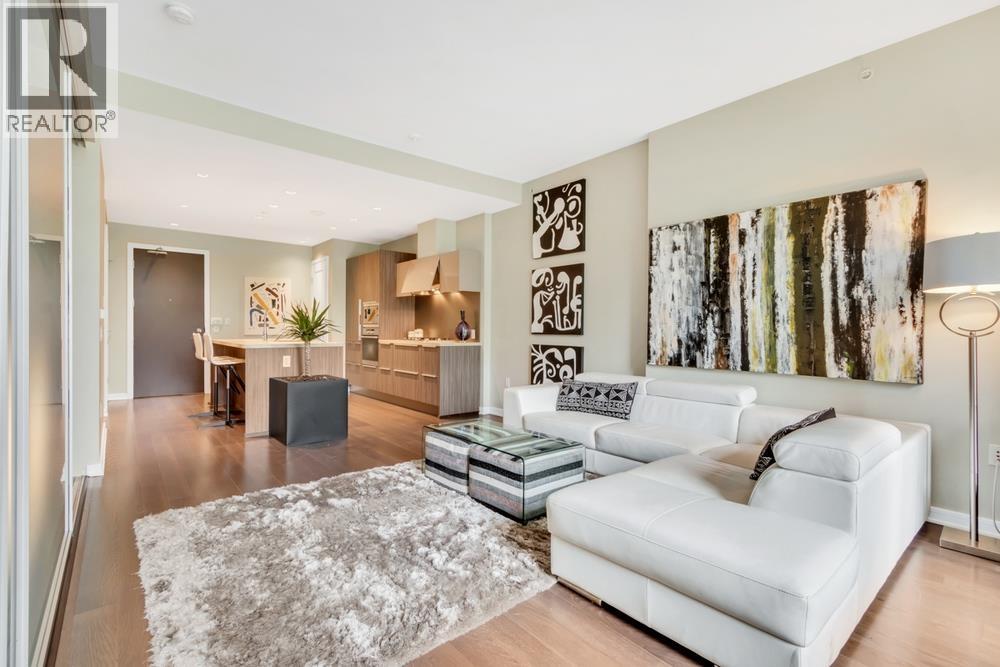 1618 COLUMBIA STREET, vancouver, British Columbia