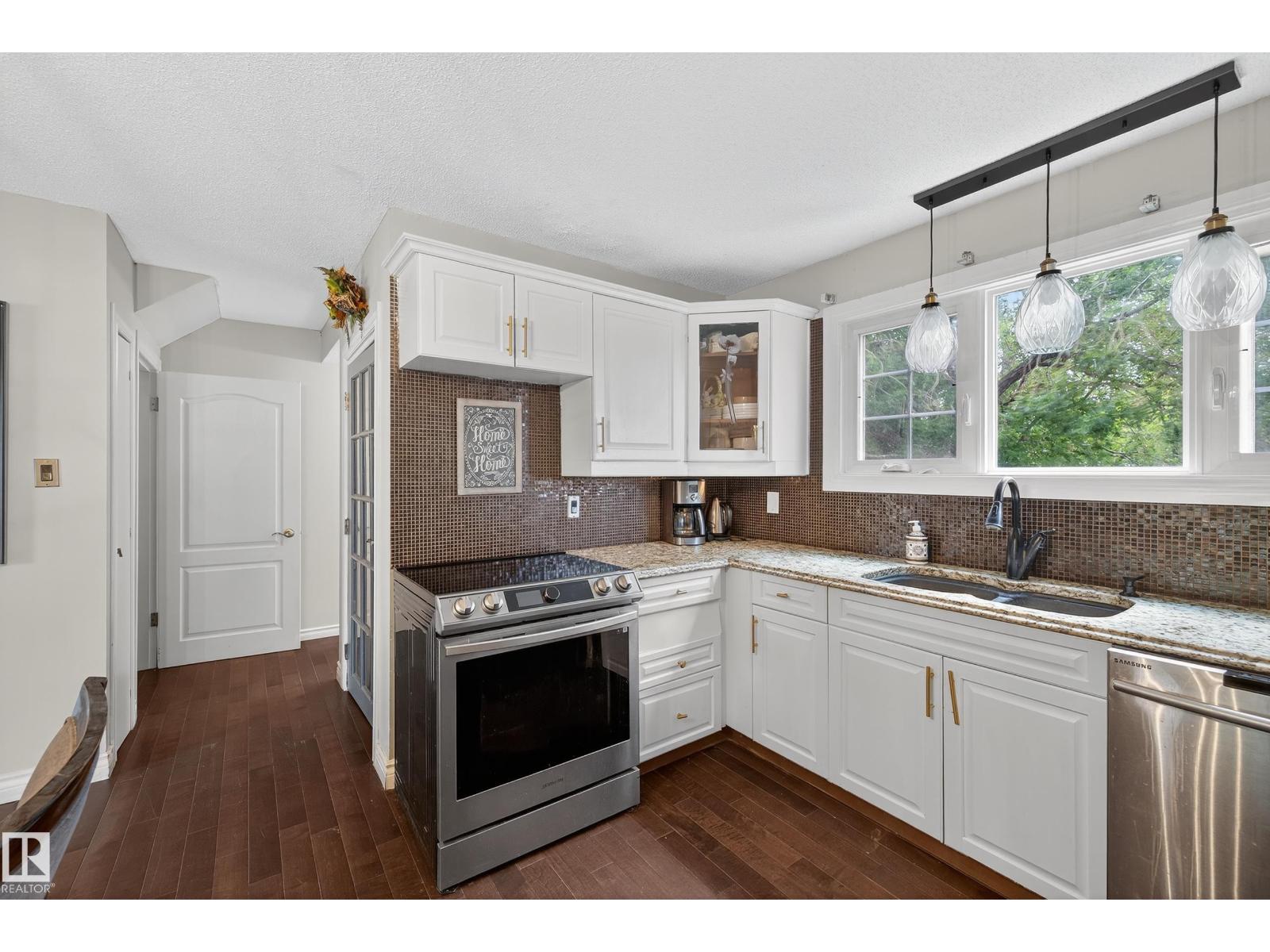 11447 39 Av Nw, Edmonton, Alberta  T6J 0M5 - Photo 9 - E4456666