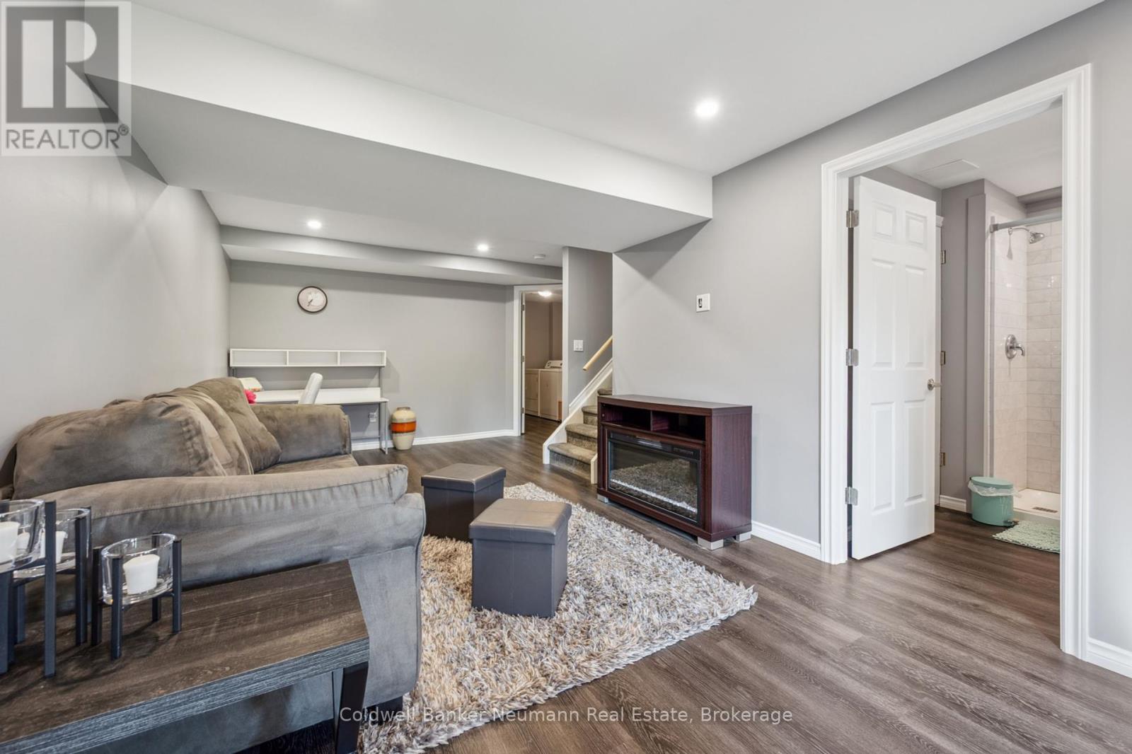 60 Hasler Crescent, Guelph, Ontario  N1L 0A3 - Photo 31 - X12387340
