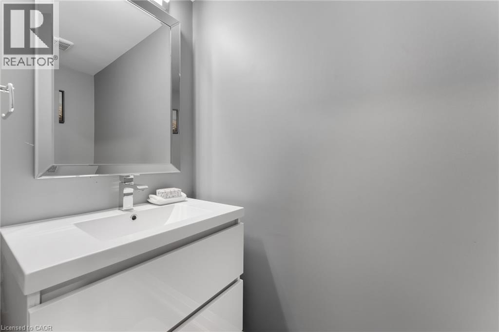 226 Shoreacres Road, Burlington, Ontario  L7L 2H2 - Photo 23 - 40766711