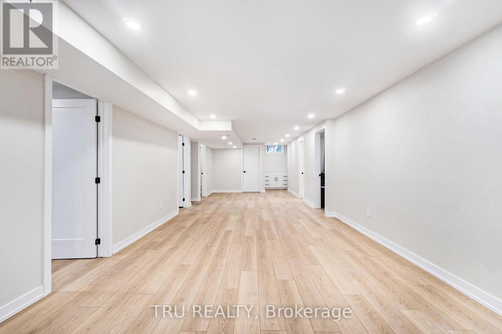 39 Sunnycrest Drive, Ottawa, Ontario  K2E 5Y4 - Photo 27 - X12387351