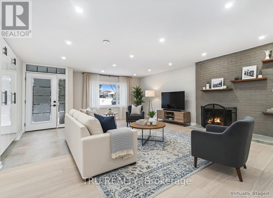 39 Sunnycrest Drive, Ottawa, Ontario  K2E 5Y4 - Photo 6 - X12387351