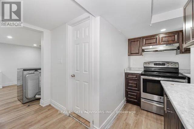 4 Parkend Avenue, Brampton, Ontario  L6Y 1B2 - Photo 30 - W12367599