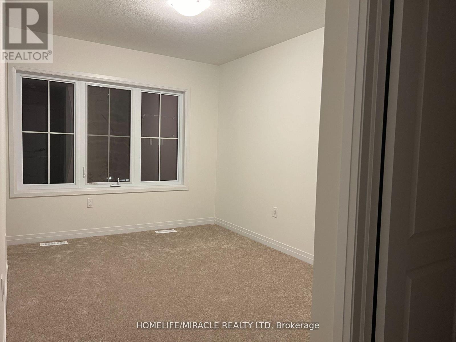 122 Varsity Drive, Welland (Dain City), Ontario  L3B 0N3 - Photo 16 - X12387349