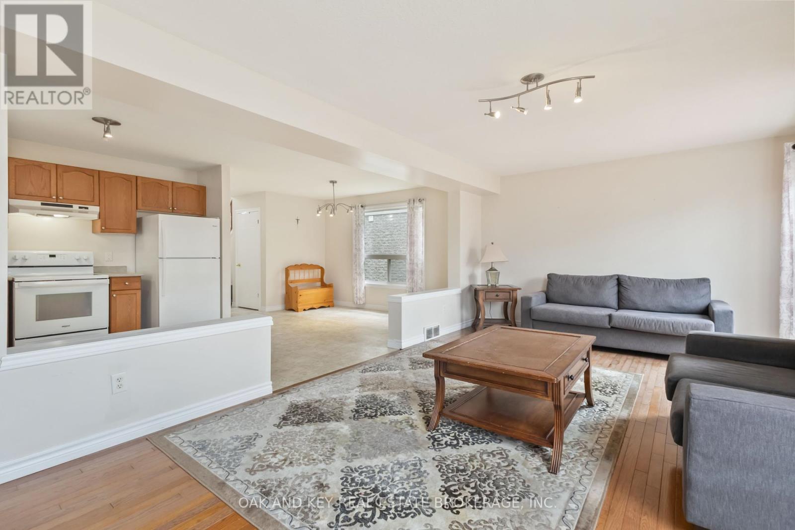 2588 Meadowgate Boulevard, London South, Ontario  N6M 1L8 - Photo 24 - X12387373