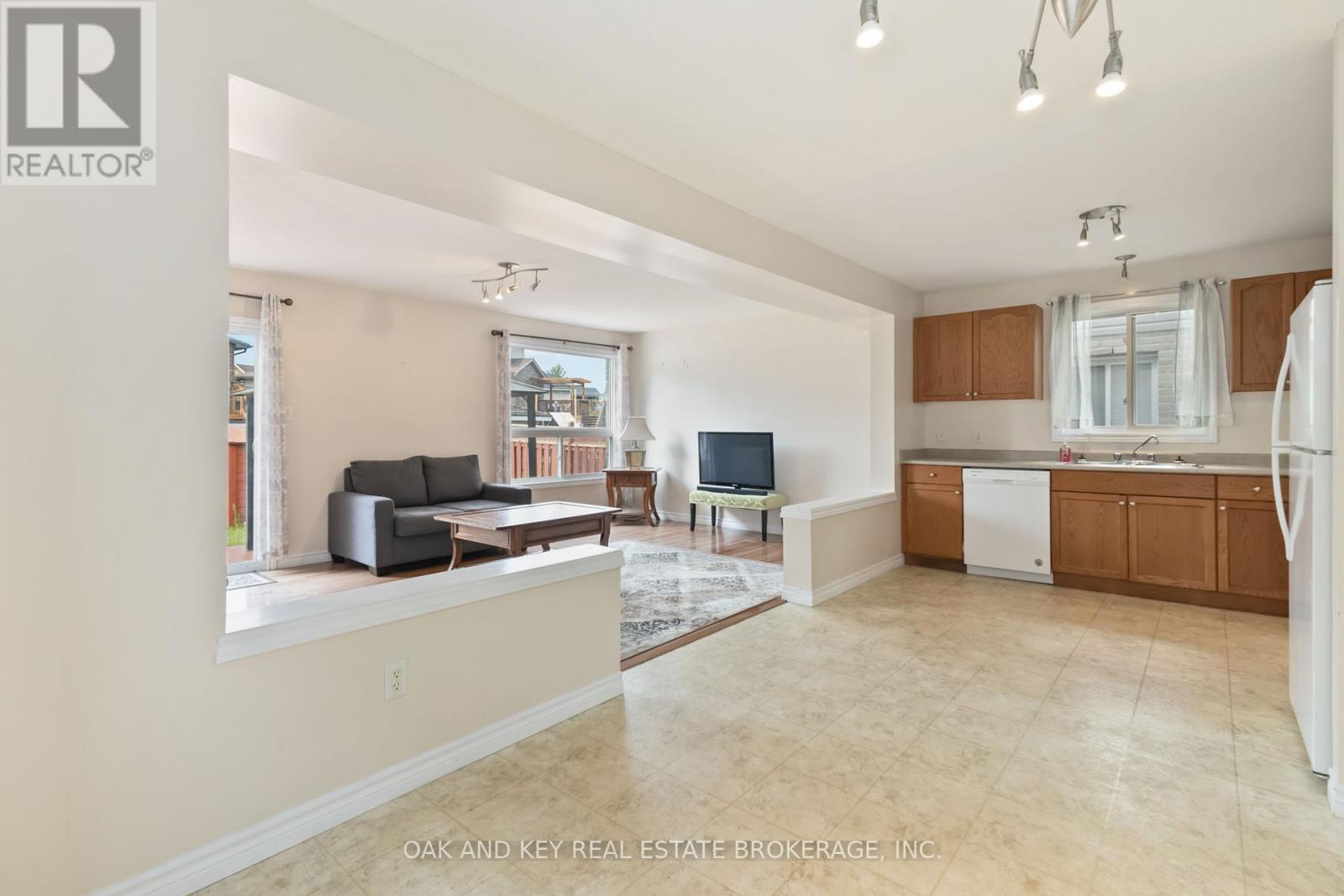 2588 Meadowgate Boulevard, London South, Ontario  N6M 1L8 - Photo 25 - X12387373