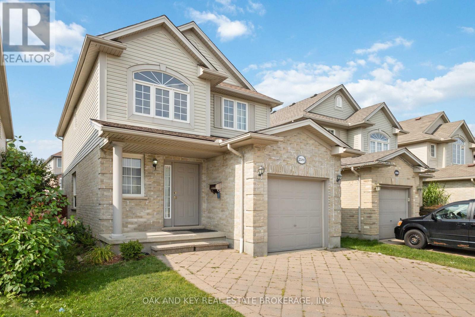 2588 Meadowgate Boulevard, London South, Ontario  N6M 1L8 - Photo 4 - X12387373