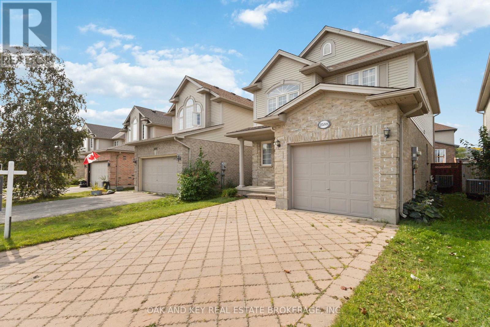 2588 Meadowgate Boulevard, London South, Ontario  N6M 1L8 - Photo 5 - X12387373