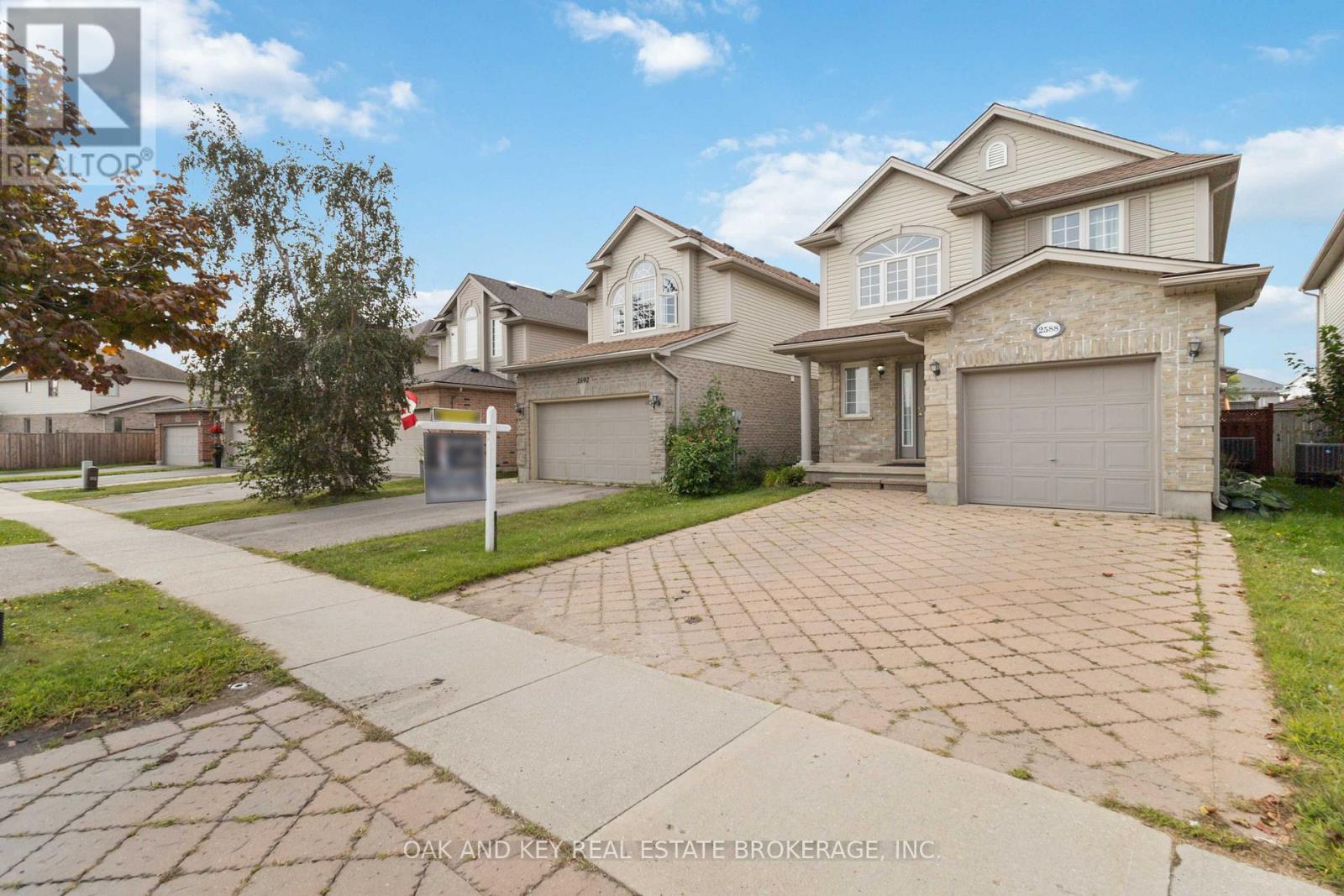 2588 Meadowgate Boulevard, London South, Ontario  N6M 1L8 - Photo 6 - X12387373