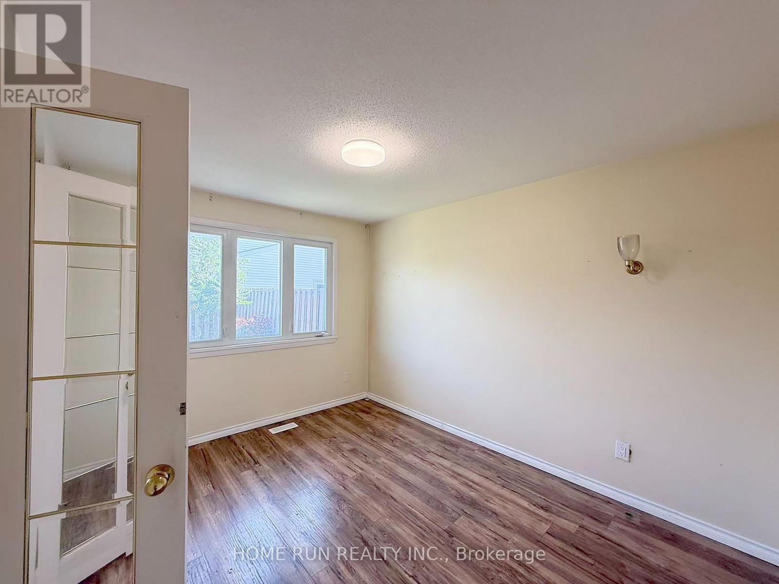 3427 Southgate Road, Ottawa, Ontario  K1V 7Y5 - Photo 6 - X12387383