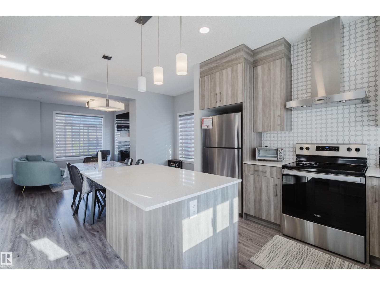 #41 2215 24 St Nw, Edmonton, Alberta  T6T 1A6 - Photo 3 - E4456668