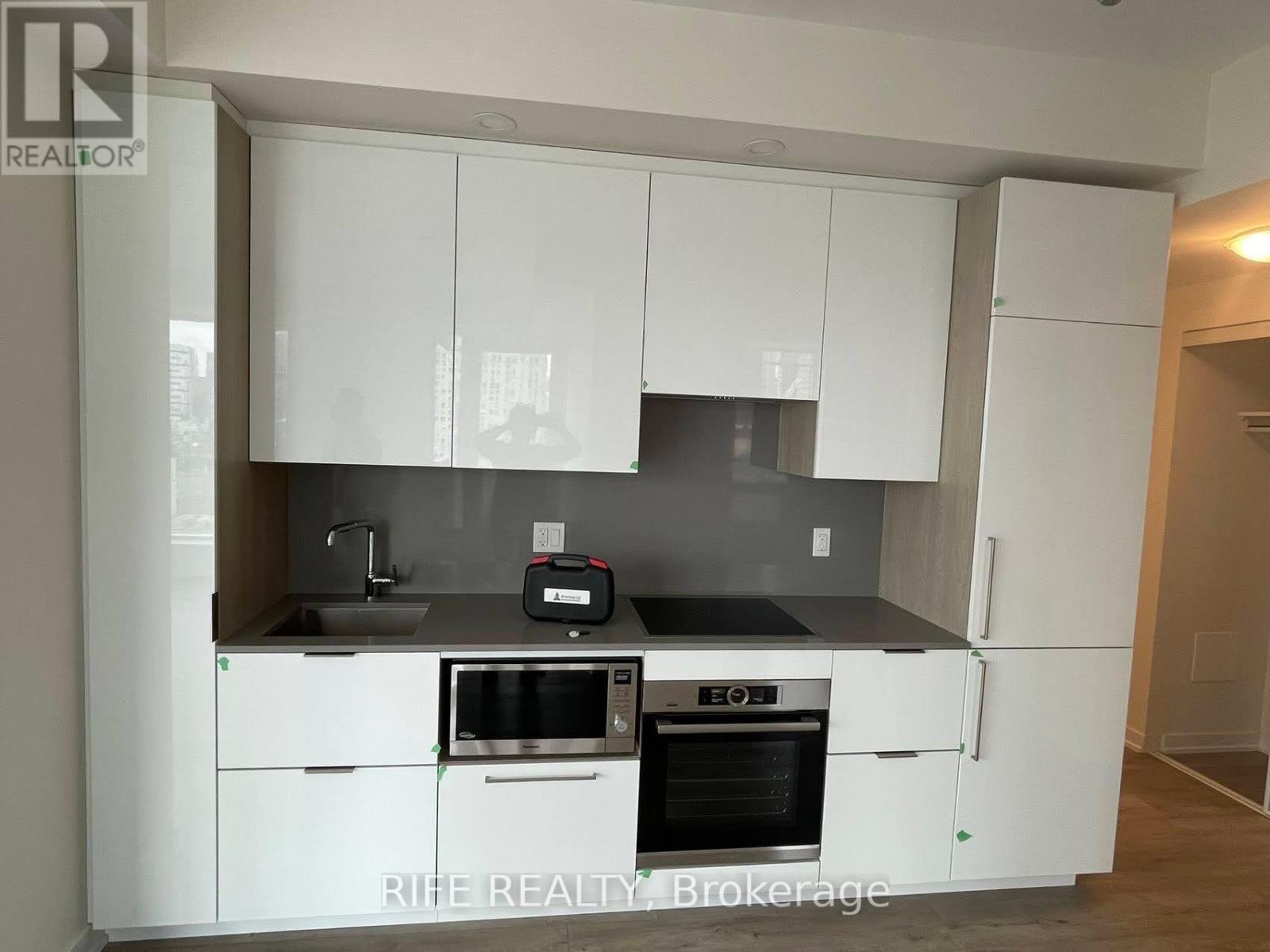 1707 - 28 Freeland Street, Toronto, Ontario  M5E 1E5 - Photo 8 - C12387389