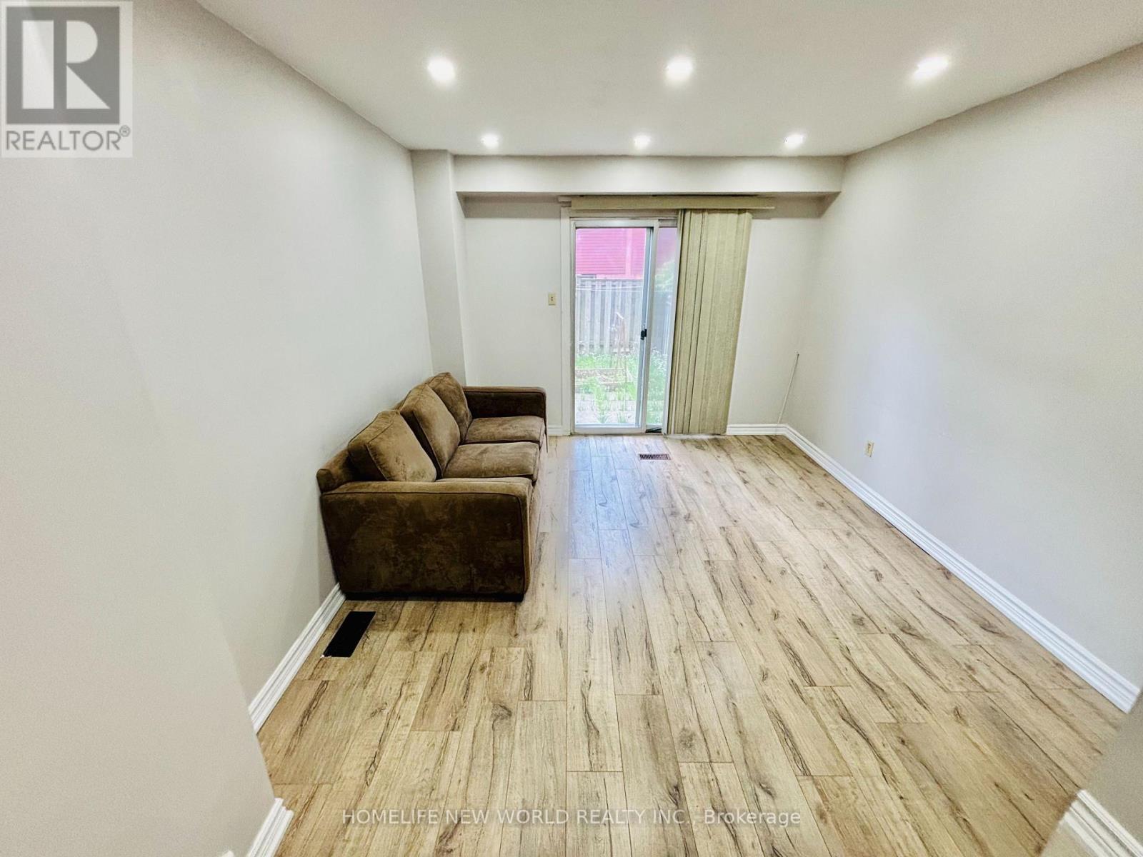 206 - 275 Broadview Avenue, Toronto (South Riverdale), Ontario  M4M 3H5 - Photo 4 - E12387399