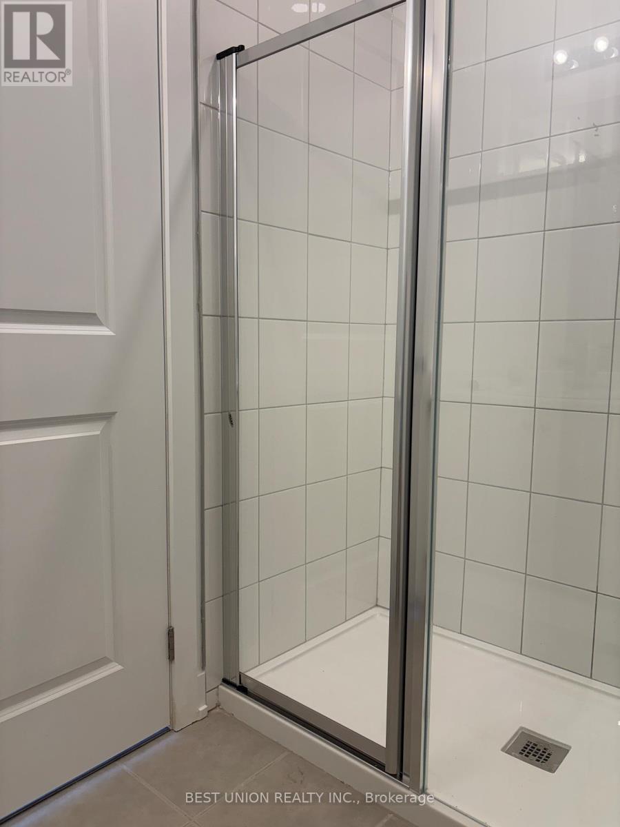 Ground Floor - 5506 Main Street N, Whitchurch-Stouffville, Ontario  L4A 8B7 - Photo 9 - N12312743