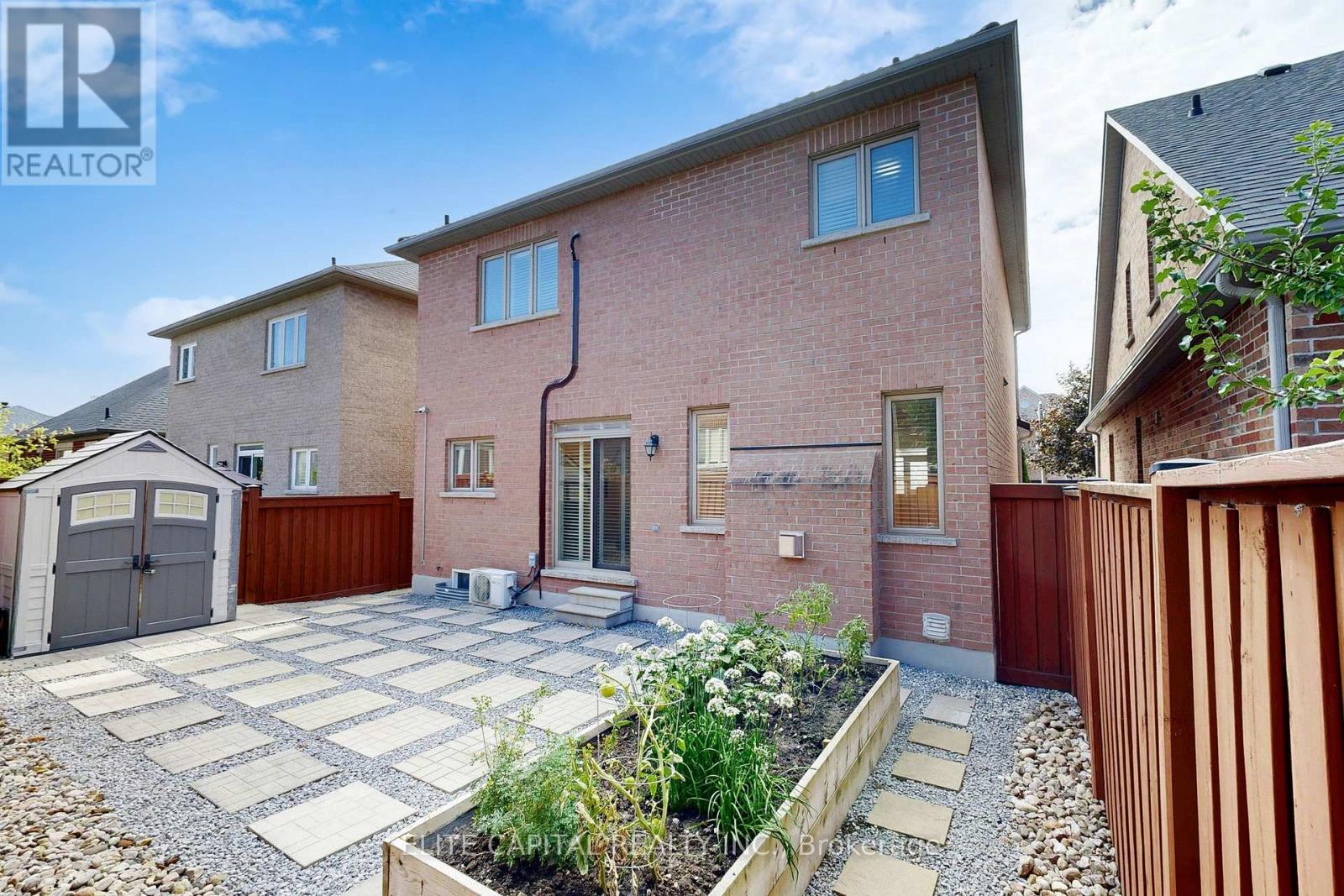 10 Ken Wagg Crescent, Whitchurch-Stouffville, Ontario  L4A 0J8 - Photo 42 - N12384889